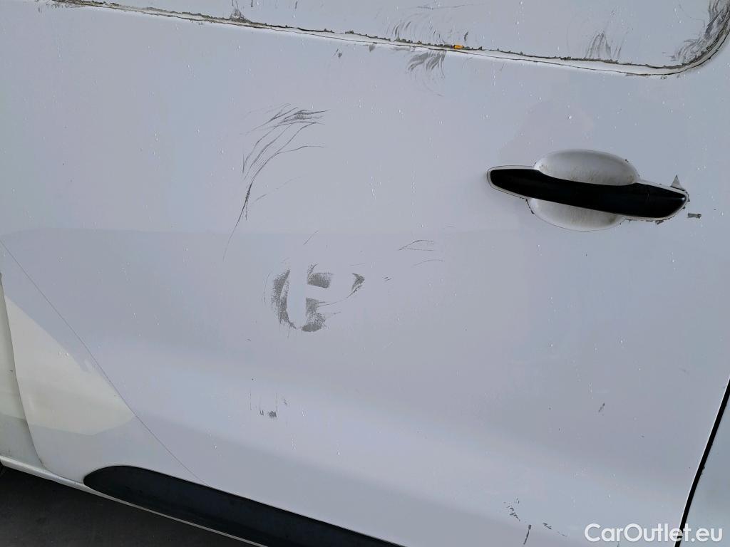  Peugeot  Expert PEUGEOT  / 2016 / 4P / furgón Furgón Pro 1.5 BlueHDi 120 S&S Standard #50