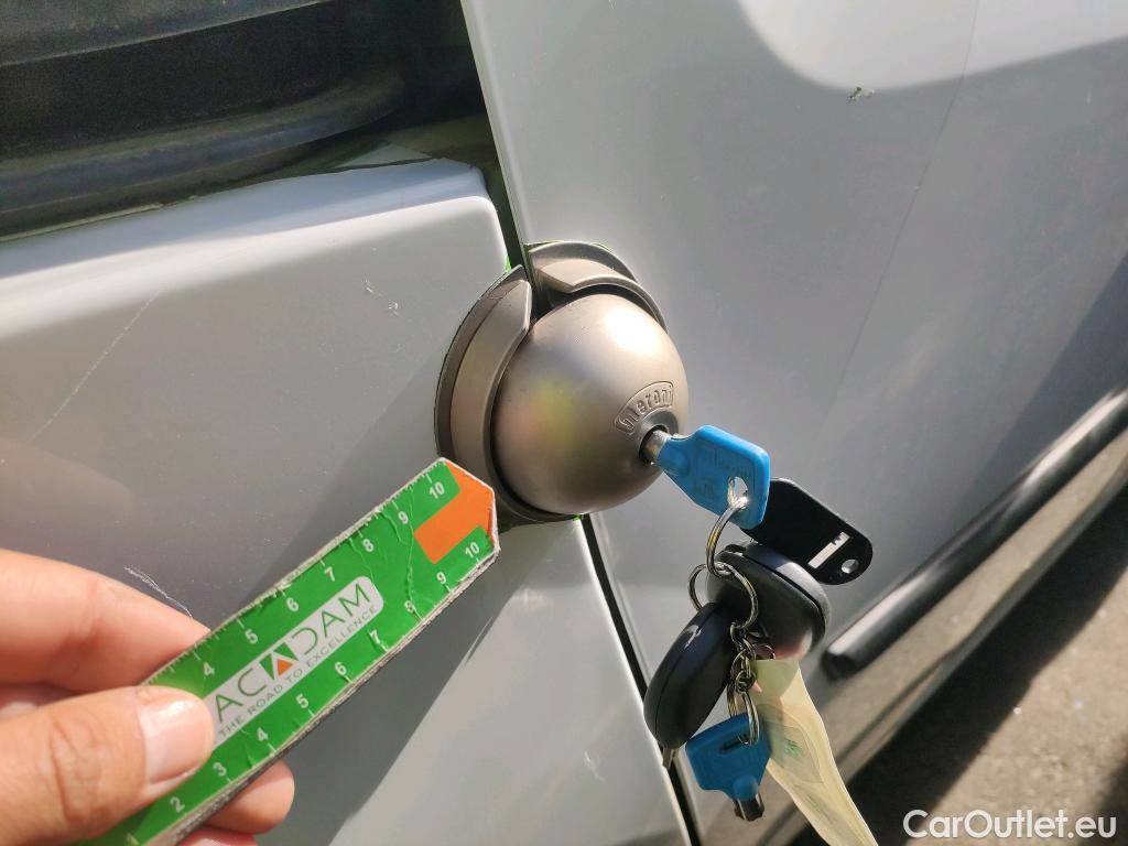  Renault  Kangoo RENAULT  Furgón/2013/3P/furgón derivado de turismo Profesional dCi 55 kW (75 CV) #18