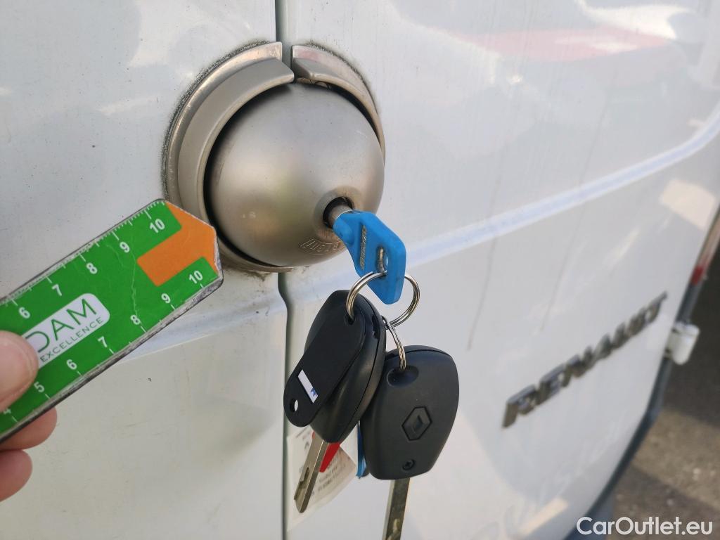  Renault  Kangoo RENAULT  Furgón/2013/3P/furgón derivado de turismo Profesional dCi 55 kW (75 CV) #20