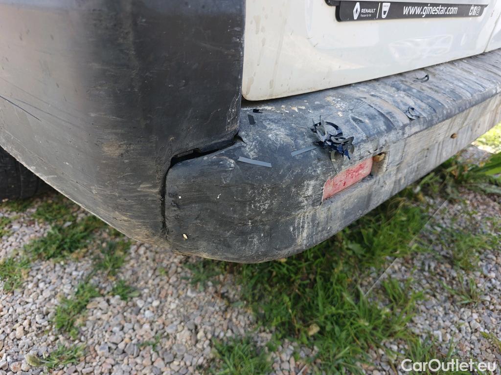  Renault  Trafic RENAULT  / 2019 / 4P / furgón Furgón 27 L1H1 Energy BluedCi 88 kW #73