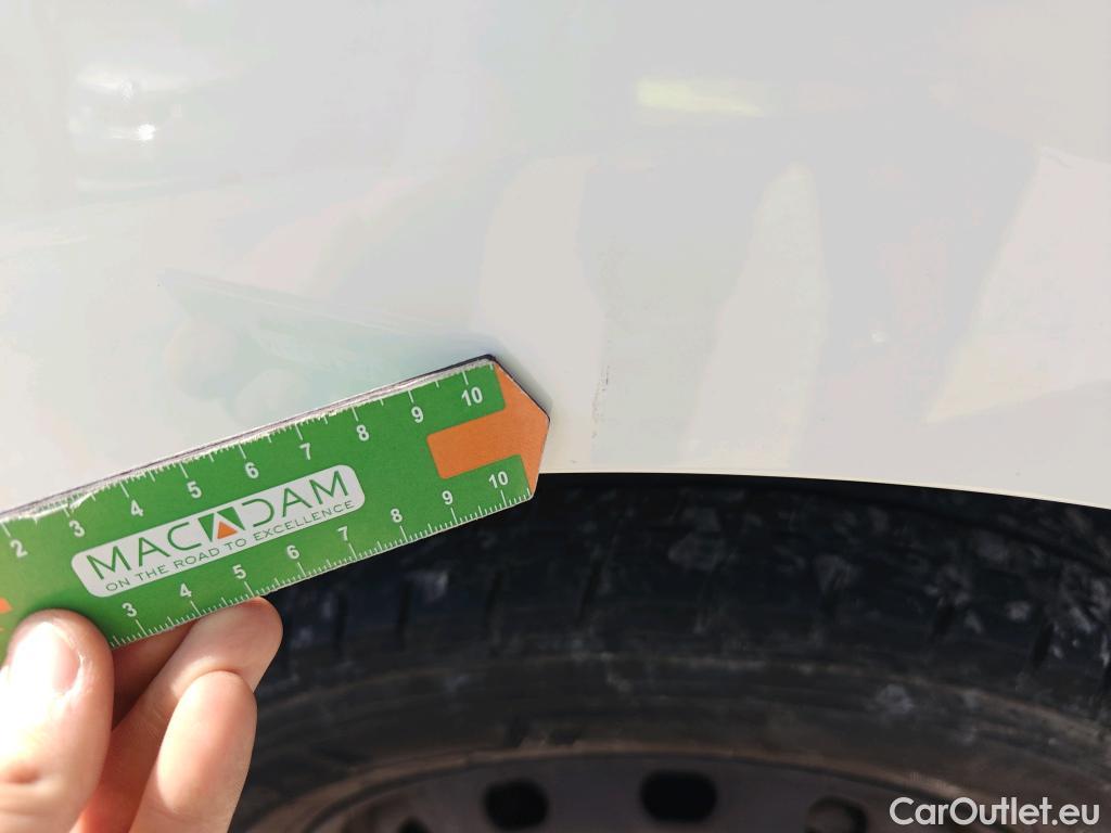  Renault  Trafic RENAULT  / 2019 / 4P / furgón Furgón 27 L1H1 Energy BluedCi 88 kW #99