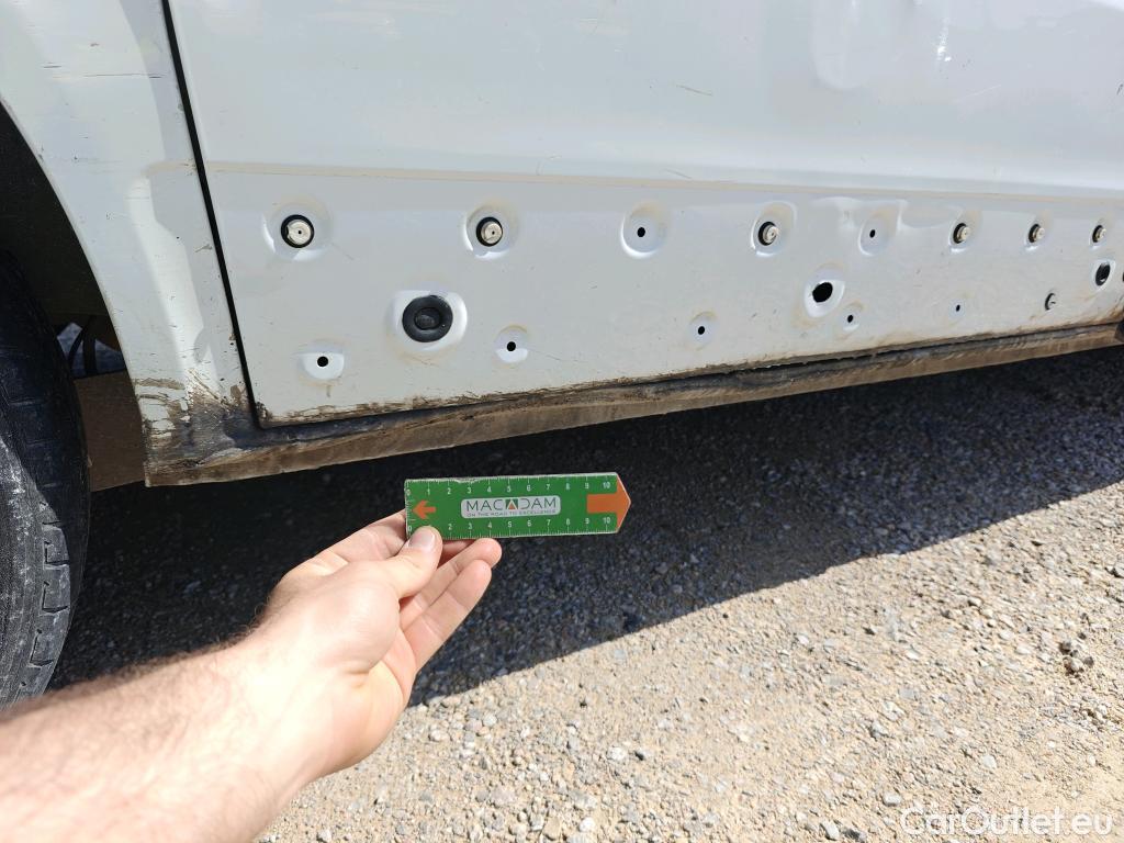  Renault  Trafic RENAULT  / 2019 / 4P / furgón Furgón 27 L1H1 Energy BluedCi 88 kW #24