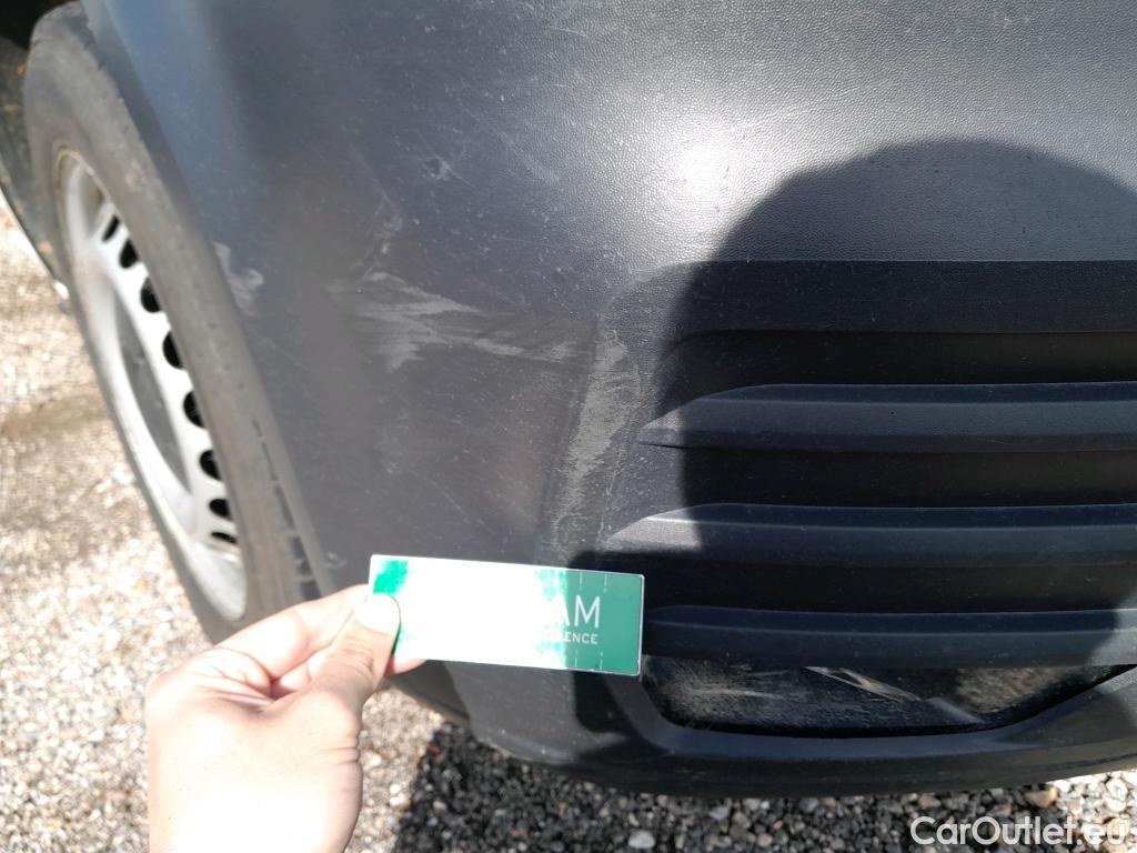  Land Rover  Discovery VOLKSWAGEN Transporter / 2020 / 4P / furgón Furgón Corto TN 2.0 TDI 110kW 4MO #29