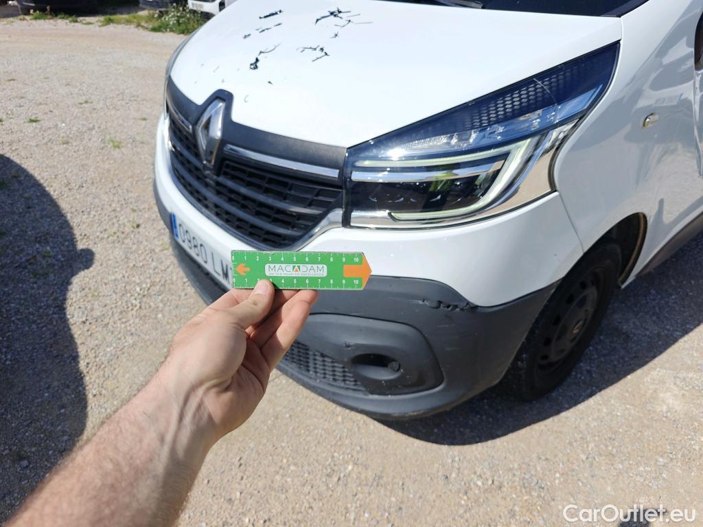  Renault  Trafic RENAULT  / 2019 / 4P / furgón Furgón 27 L1H1 Energy BluedCi 88 kW #70