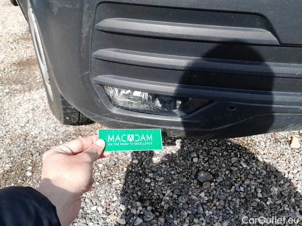  Land Rover  Discovery VOLKSWAGEN Transporter / 2020 / 4P / furgón Furgón Corto TN 2.0 TDI 110kW 4MO #10