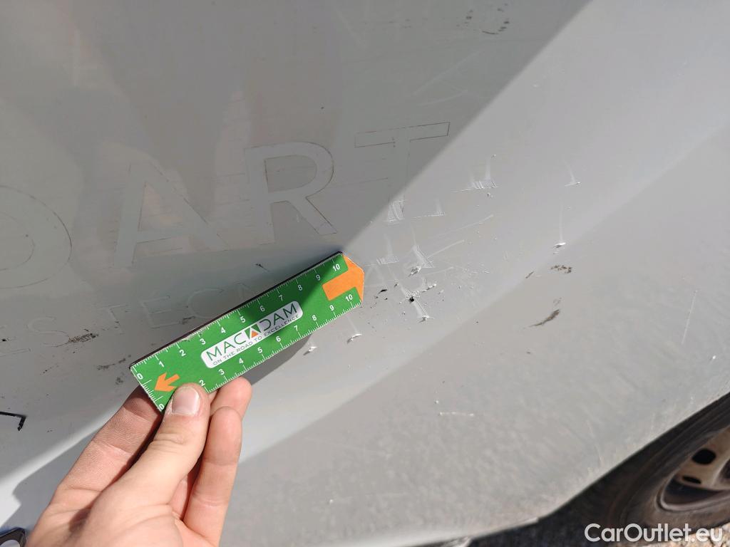  Renault  Trafic RENAULT  / 2019 / 4P / furgón Furgón 27 L1H1 Energy BluedCi 88 kW #61