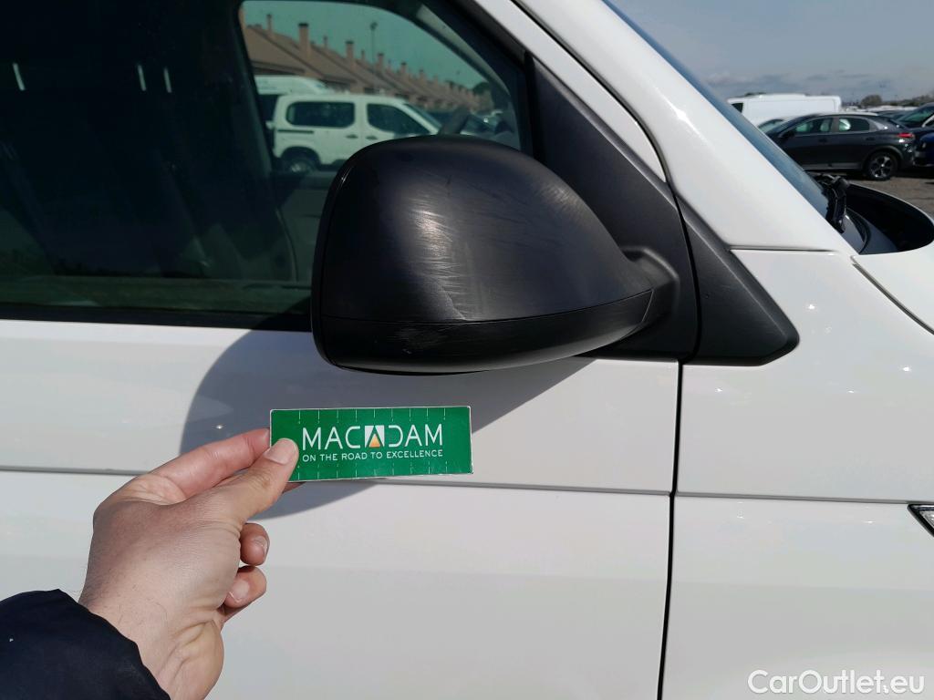  Land Rover  Discovery VOLKSWAGEN Transporter / 2020 / 4P / furgón Furgón Corto TN 2.0 TDI 110kW 4MO #48