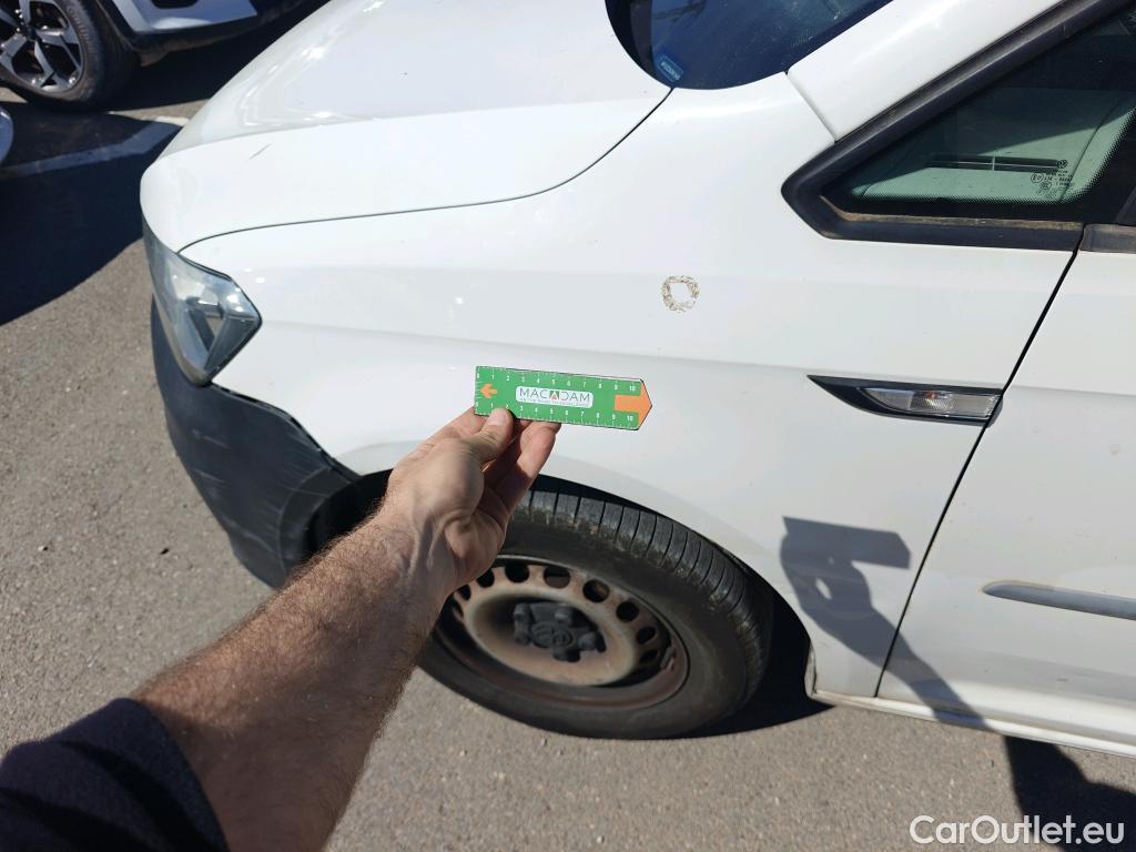  Volkswagen  Caddy VOLKSWAGEN  VU 4p 4G furgón derivado de t Profesional Furgón 2.0 TDI 55kW BMT #26