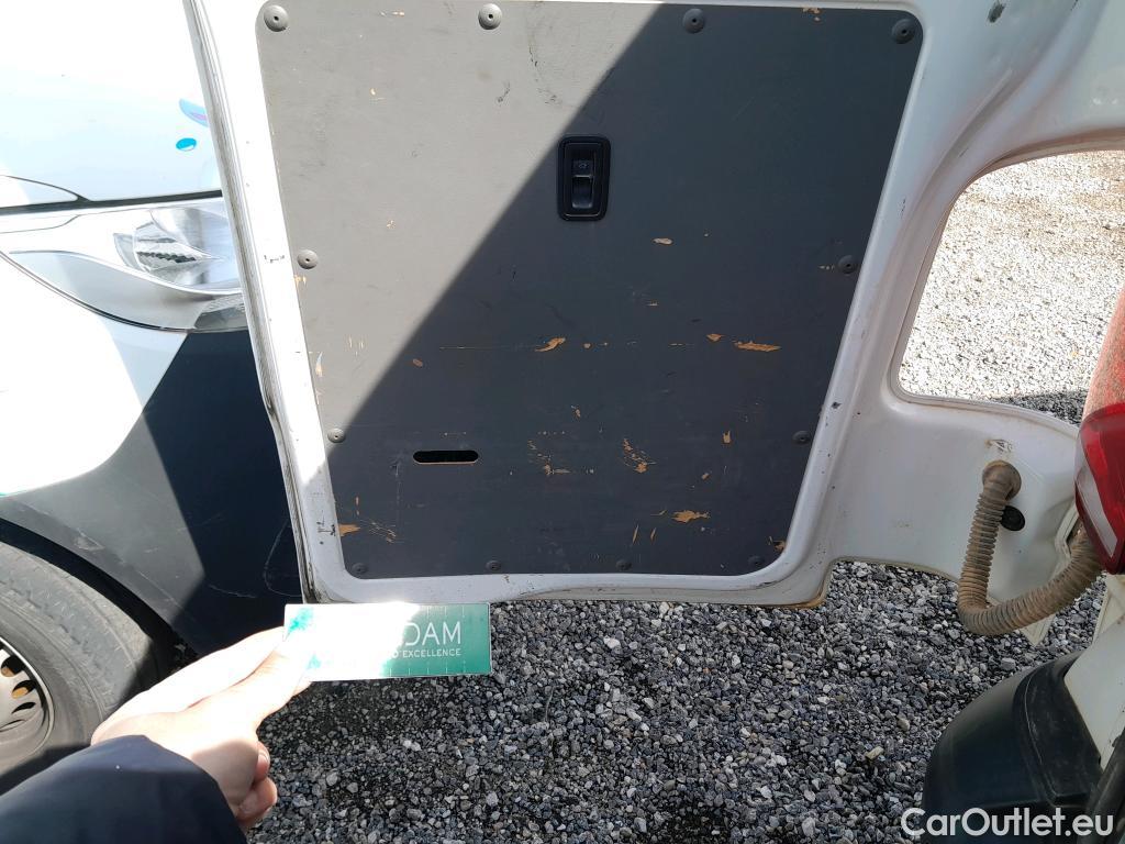  Land Rover  Discovery VOLKSWAGEN Transporter / 2020 / 4P / furgón Furgón Corto TN 2.0 TDI 110kW 4MO #34