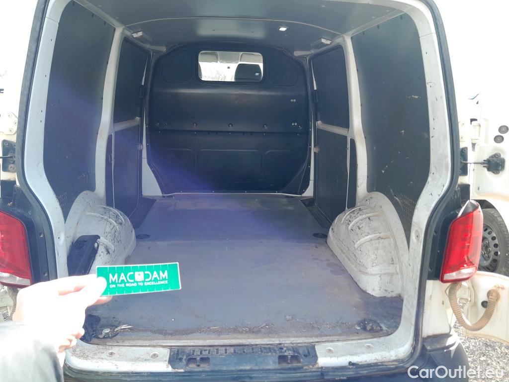  Land Rover  Discovery VOLKSWAGEN Transporter / 2020 / 4P / furgón Furgón Corto TN 2.0 TDI 110kW 4MO #21