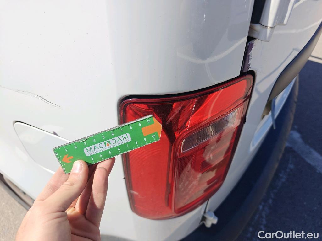  Volkswagen  Caddy VOLKSWAGEN  VU 4p 4G furgón derivado de t Profesional Furgón 2.0 TDI 55kW BMT #79