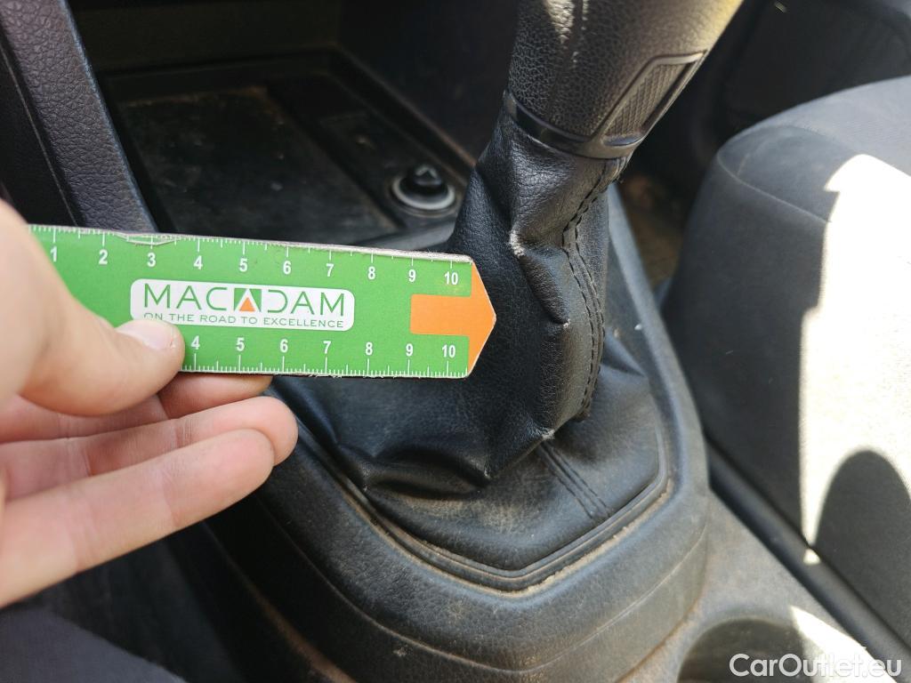  Volkswagen  Caddy VOLKSWAGEN  VU 4p 4G furgón derivado de t Profesional Furgón 2.0 TDI 55kW BMT #66