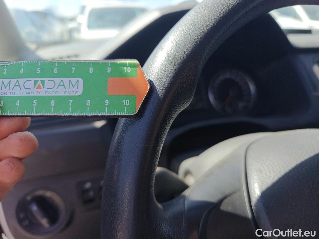  Volkswagen  Caddy VOLKSWAGEN  VU 4p 4G furgón derivado de t Profesional Furgón 2.0 TDI 55kW BMT #69