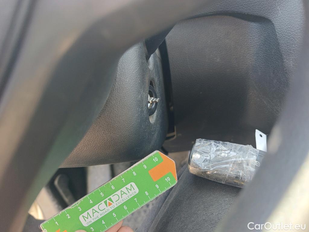  Volkswagen  Caddy VOLKSWAGEN  VU 4p 4G furgón derivado de t Profesional Furgón 2.0 TDI 55kW BMT #4