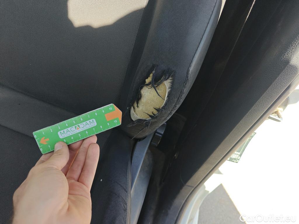  Volkswagen  Caddy VOLKSWAGEN  VU 4p 4G furgón derivado de t Profesional Furgón 2.0 TDI 55kW BMT #51