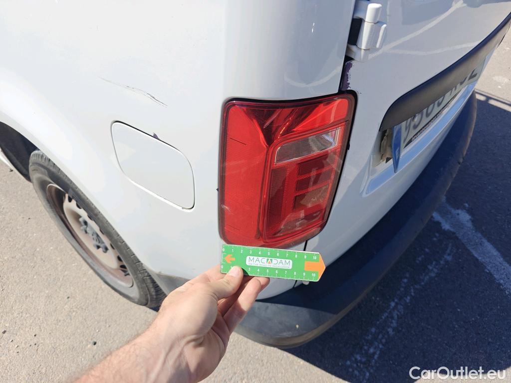  Volkswagen  Caddy VOLKSWAGEN  VU 4p 4G furgón derivado de t Profesional Furgón 2.0 TDI 55kW BMT #78