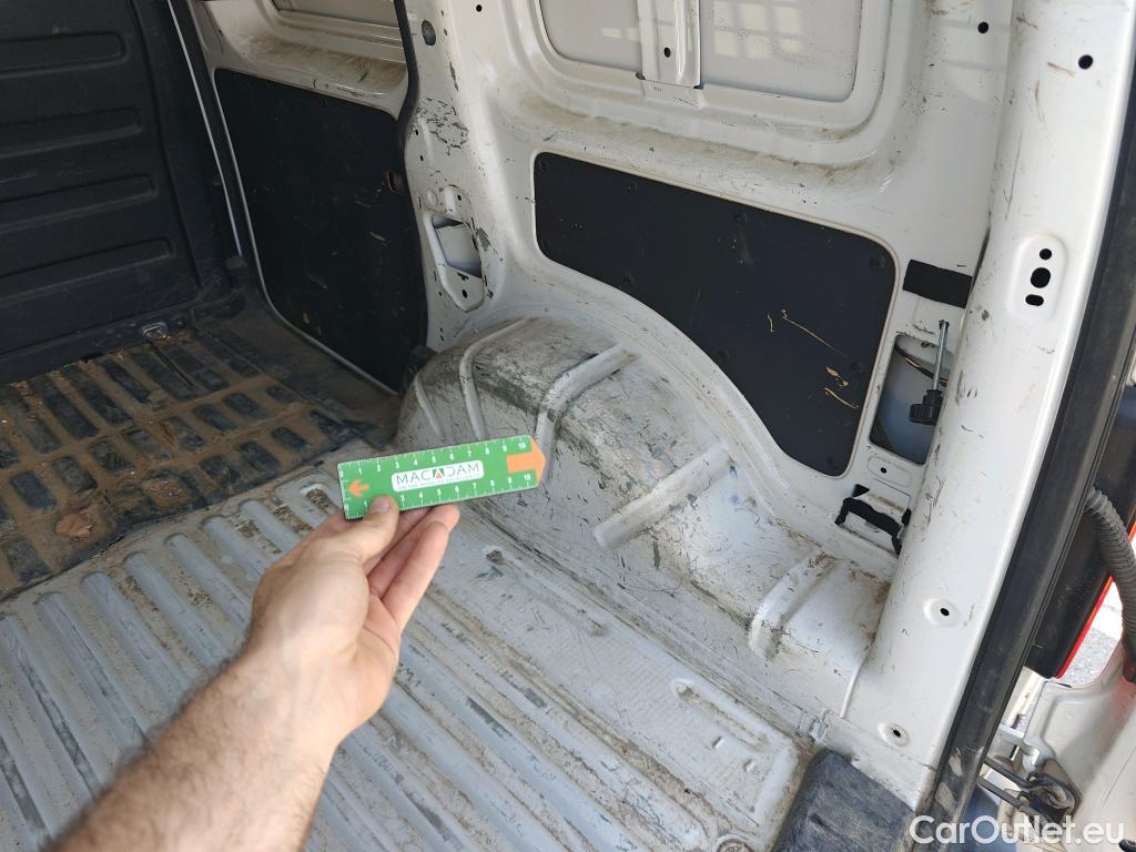  Volkswagen  Caddy VOLKSWAGEN  VU 4p 4G furgón derivado de t Profesional Furgón 2.0 TDI 55kW BMT #36