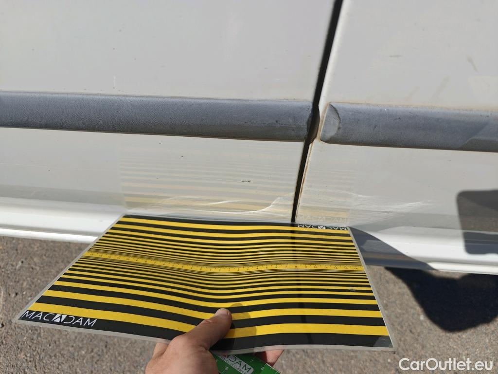  Volkswagen  Caddy VOLKSWAGEN  VU 4p 4G furgón derivado de t Profesional Furgón 2.0 TDI 55kW BMT #30