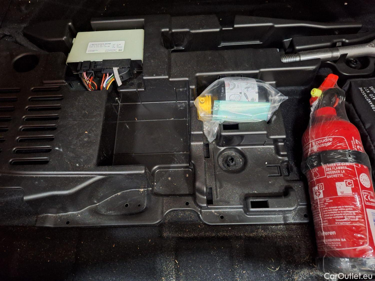  Mercedes  A-Klasse Mercedes, A-Class Berline '18, Mercedes-Benz  Limousine A 180d DCT Busine #2