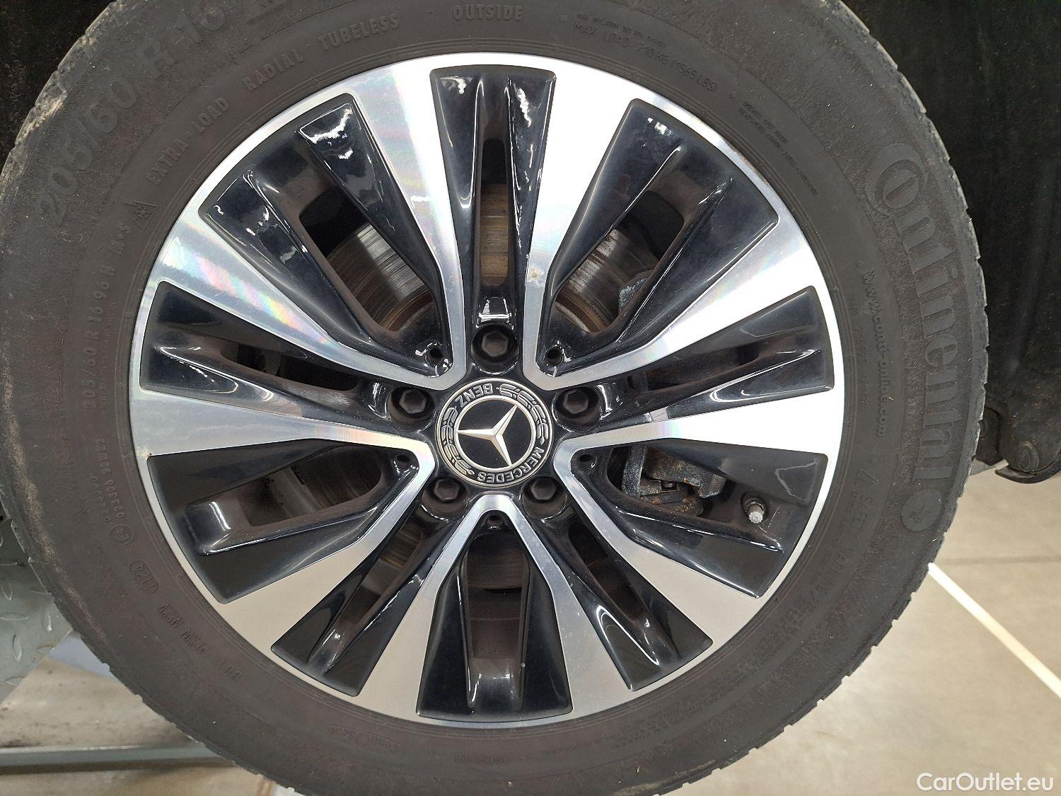  Mercedes  A-Klasse Mercedes, A-Class Berline '18, Mercedes-Benz  Limousine A 180d DCT Busine #3