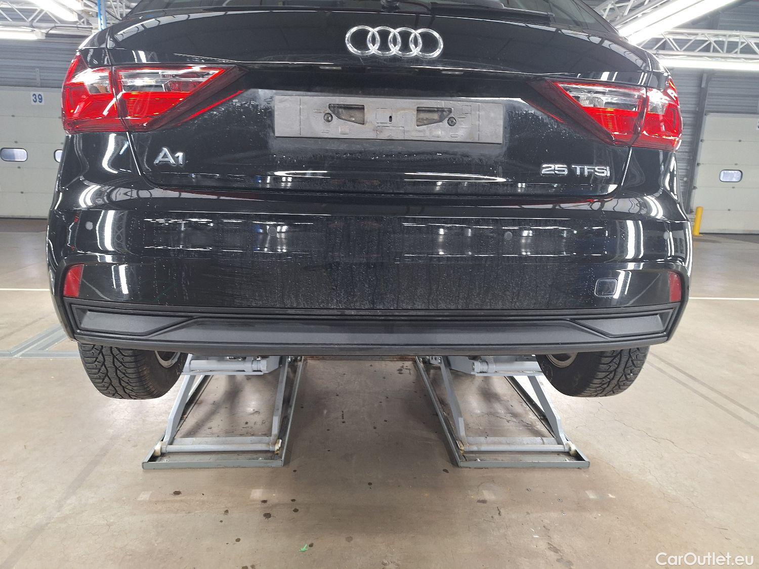  Audi  A1 Sportback Audi, A1 SB '18, Audi  1.0 25 TFSI 70kW S tronic Adv. B #8