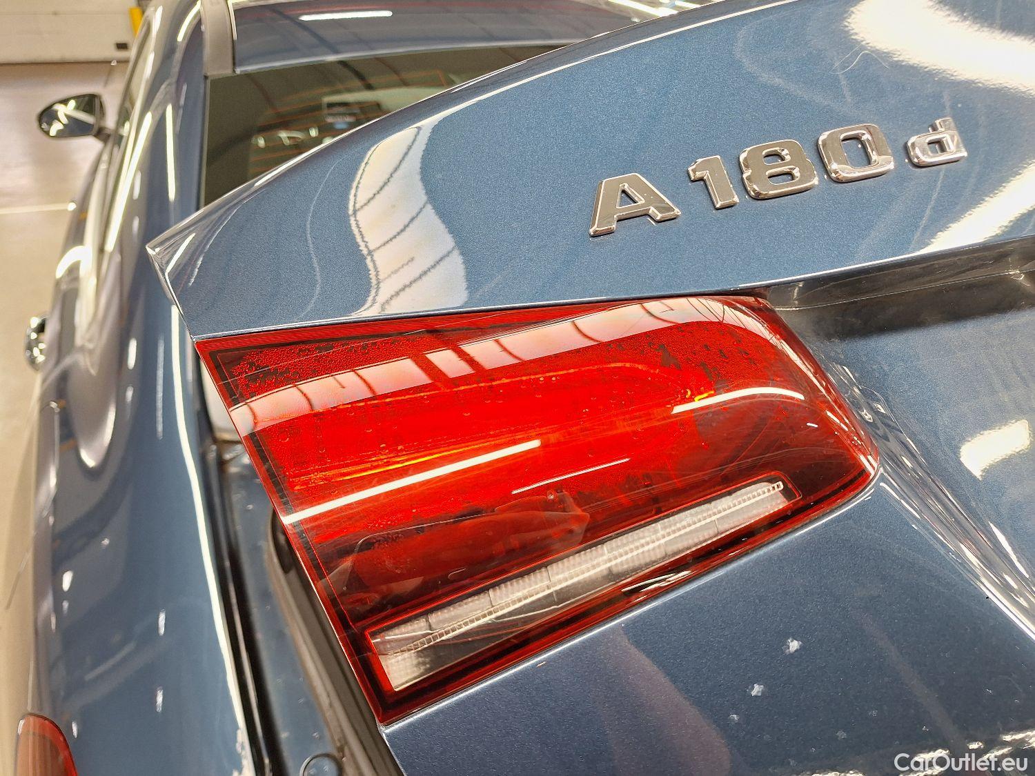  Mercedes  A-Klasse Mercedes, A-Class Berline '18, Mercedes-Benz  Limousine A 180d Business S #33