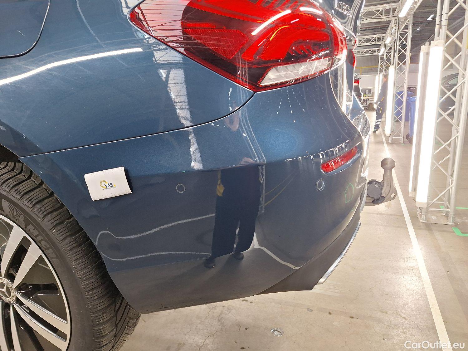  Mercedes  A-Klasse Mercedes, A-Class Berline '18, Mercedes-Benz  Limousine A 180d Business S #12