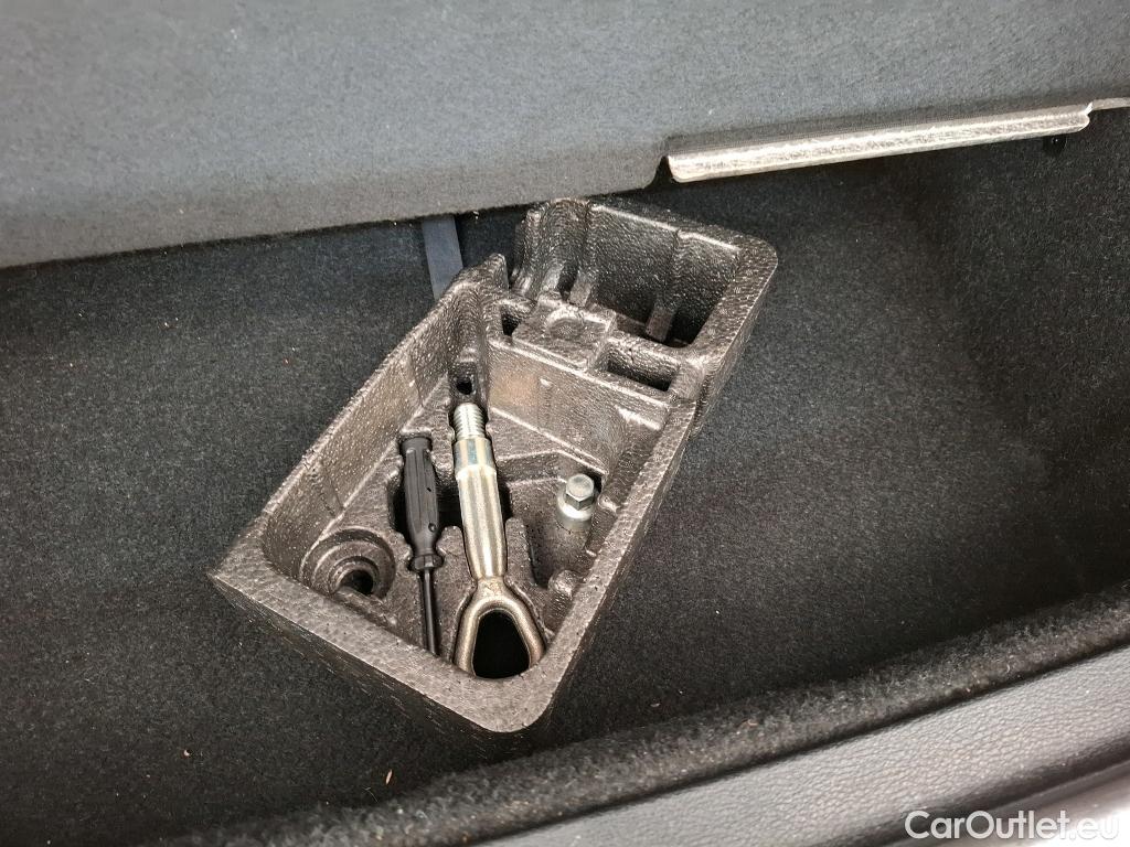  Bmw  X1 Série  sDrive18d Lounge 2.0 150CV BVA8 E6d #18