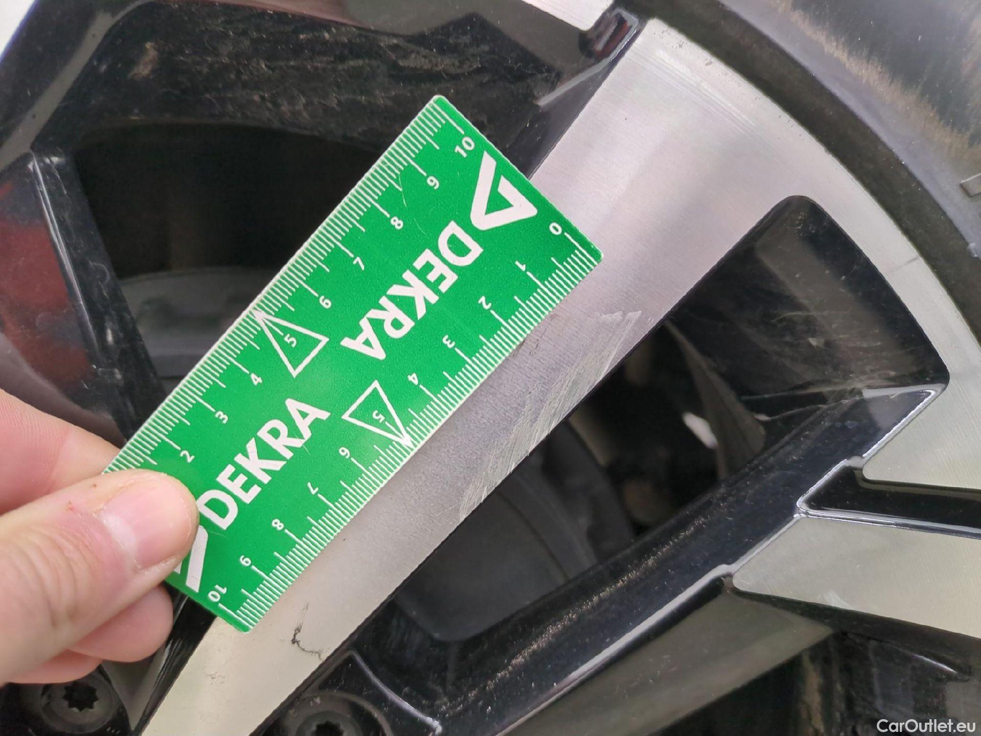  Volkswagen  Polo VOLKSWAGEN  / 2021 / 5P / Berline 1.0 TSI 95 Life #9