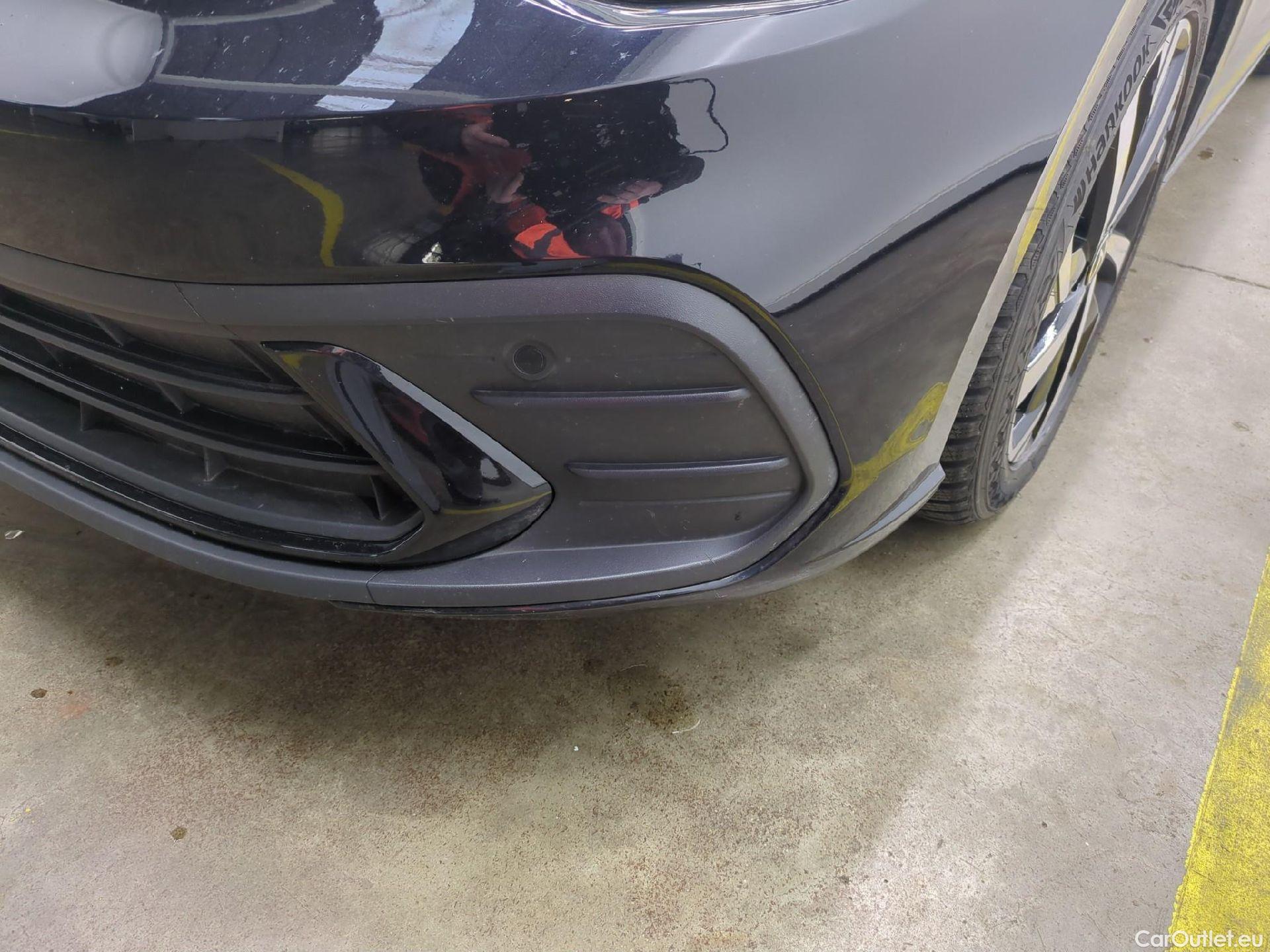  Volkswagen  Polo VOLKSWAGEN  / 2021 / 5P / Berline 1.0 TSI 95 Life #17