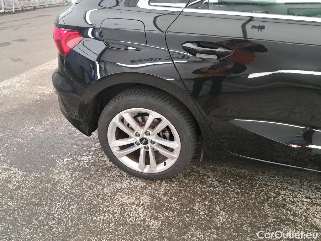  Audi  A3 AUDI  Sportback / 2020 / 5P / Berline 40 TFSI e 204 S Tronic Business Line #32