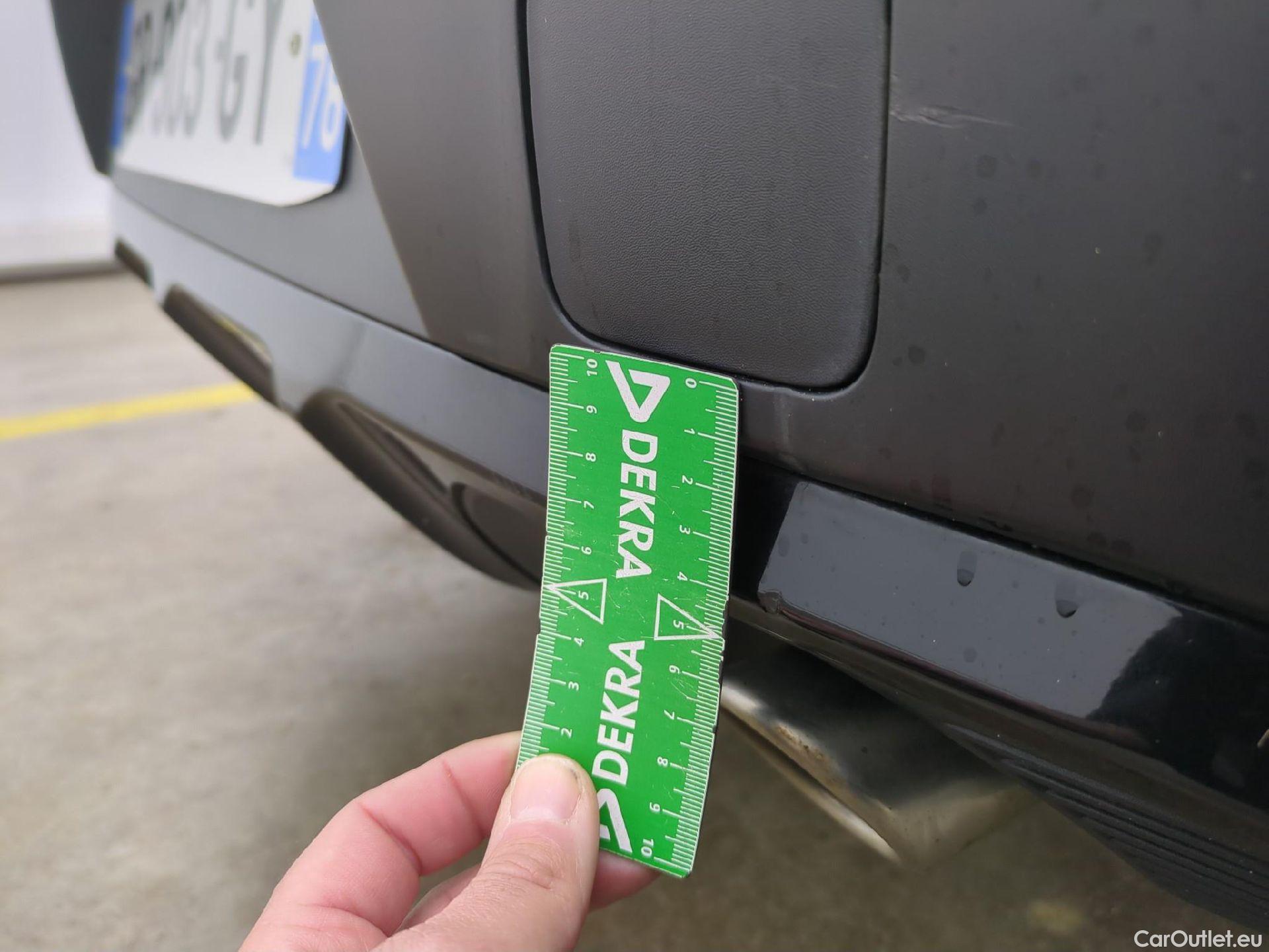  Citroen  C4  X Feel Pack 1.2 PureTech 130CV BVA8 6E #18