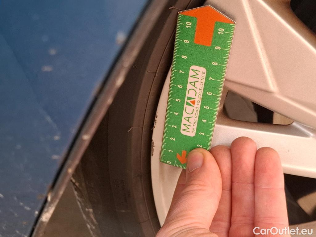  Audi  A3 AUDI  Sportback / 2020 / 5P / Berline 40 TFSI e 204 S Tronic Design Luxe #15