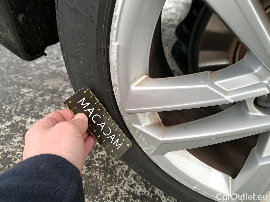  Audi  A3 AUDI  Sportback / 2020 / 5P / Berline 40 TFSI e 204 S Tronic Business Line #36