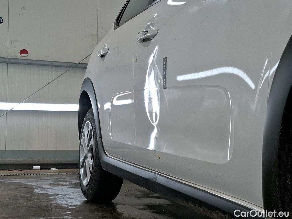  Citroen  C3 CITROEN  Société / 2020 / 5P / Berline PureTech 83 S&S BVM Feel Nav #4