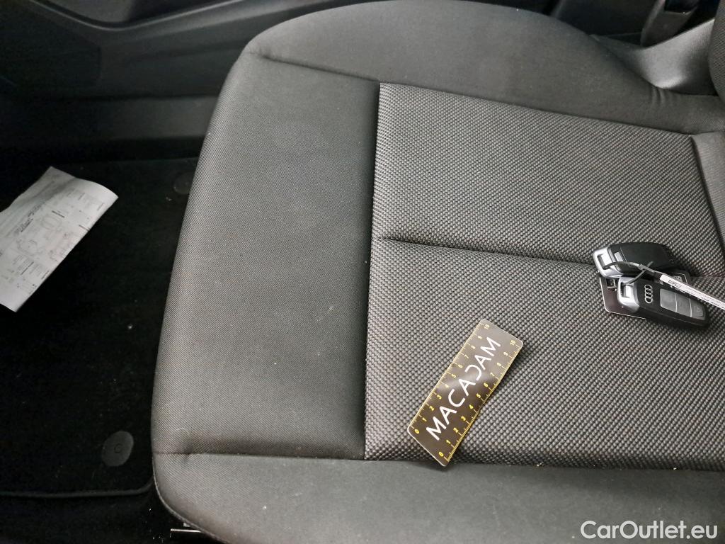  Audi  Q4 E-Tron  45 e-tron Design #19