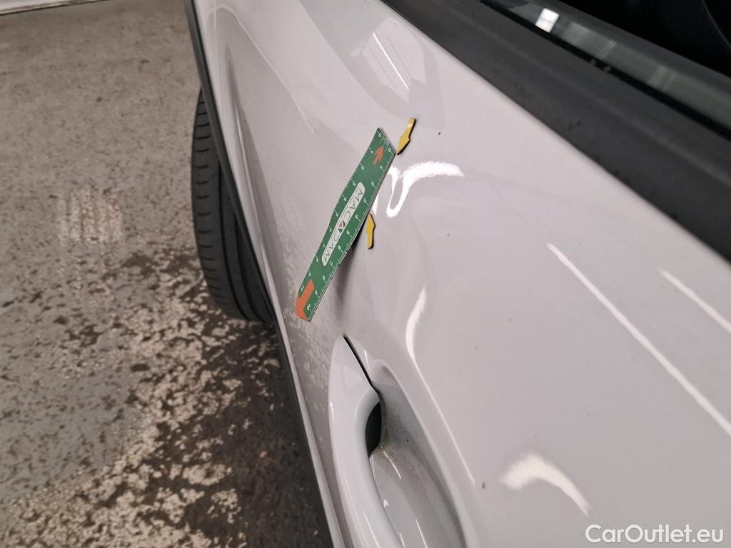  Citroen  C3 CITROEN  / 2016 / 5P / Berline PureTech 82 S&S BVM Feel Business #2