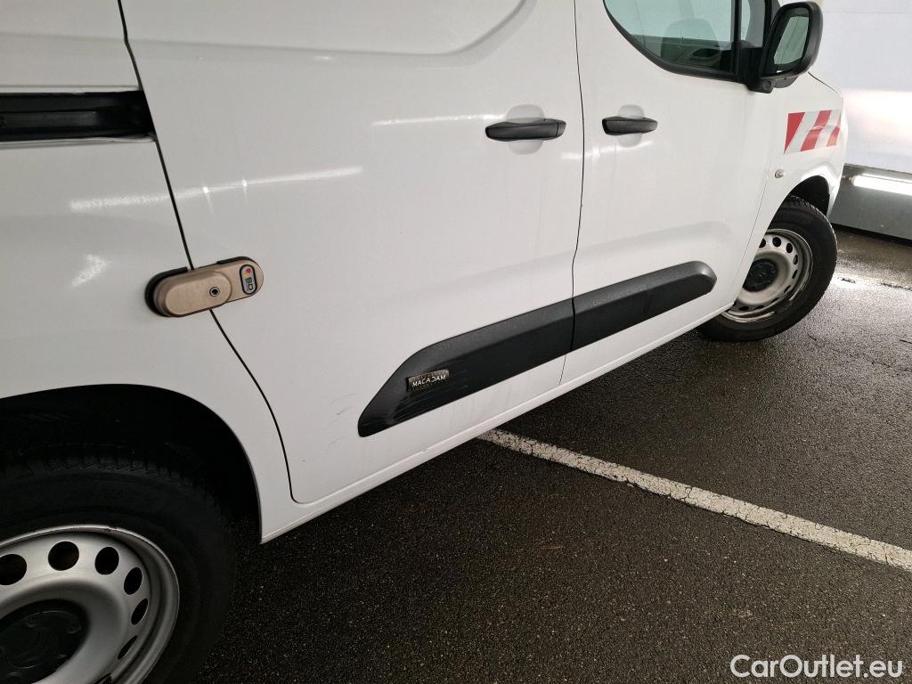  Citroen  Berlingo  Fourgon Worker M 1000 1.2 PureTech 130CV BVA8 E6d #12