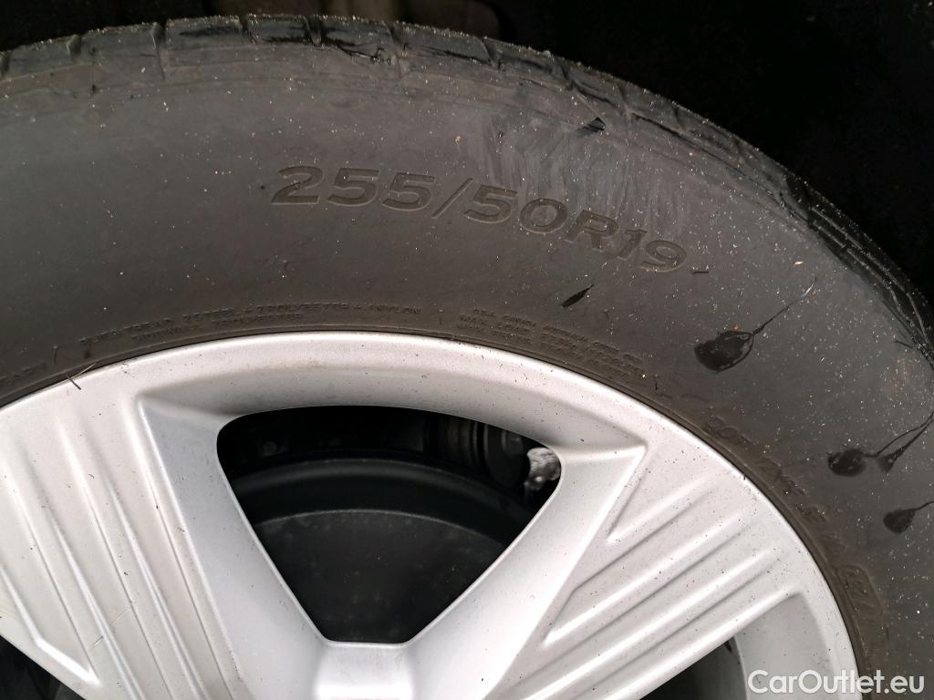  Audi  Q4 E-Tron  45 e-tron Design #6