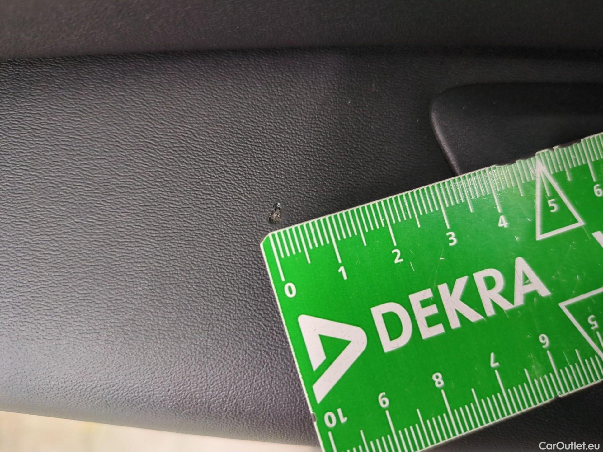  Citroen  C4  X Feel Pack 1.2 PureTech 130CV BVA8 6E #3