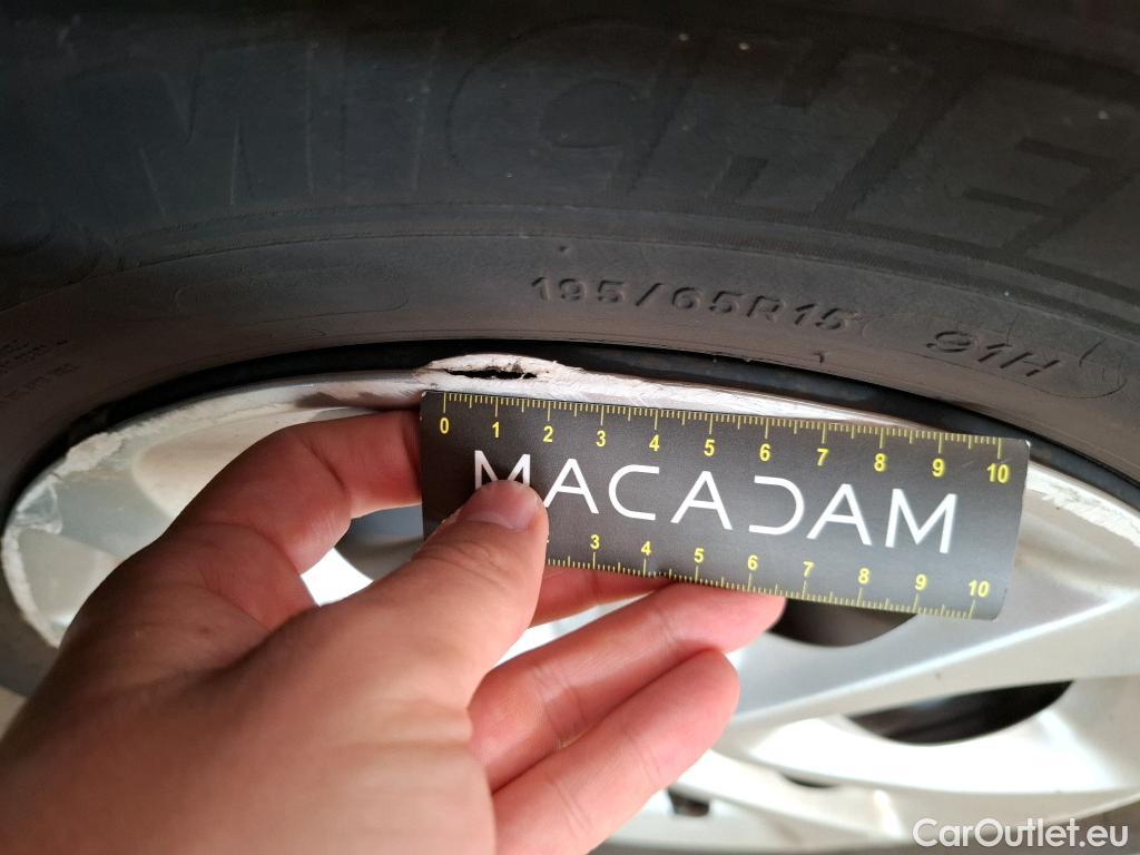  Citroen  C3  Feel 1.2 PureTech 80CV BVM5 E6 #38