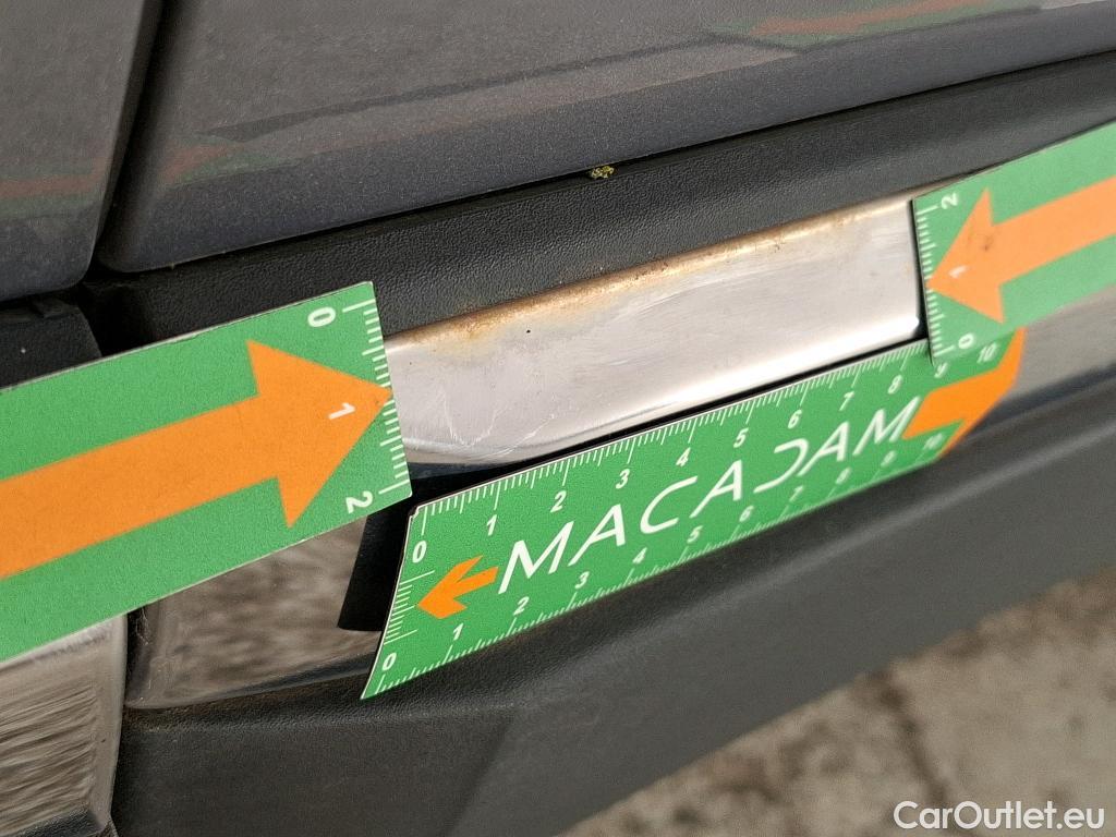  Peugeot  3008  II Allure Pack 1.2 PureTech 130CV BVM6 E6d #27