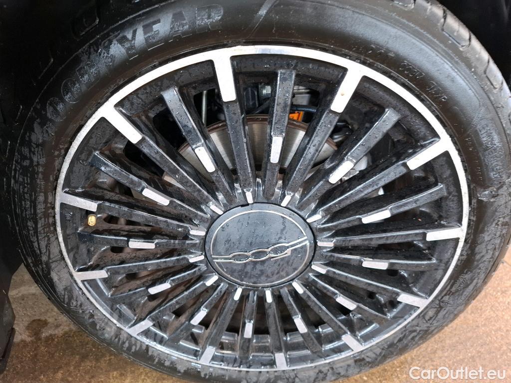  Fiat  500  e 42kWh BVA #8