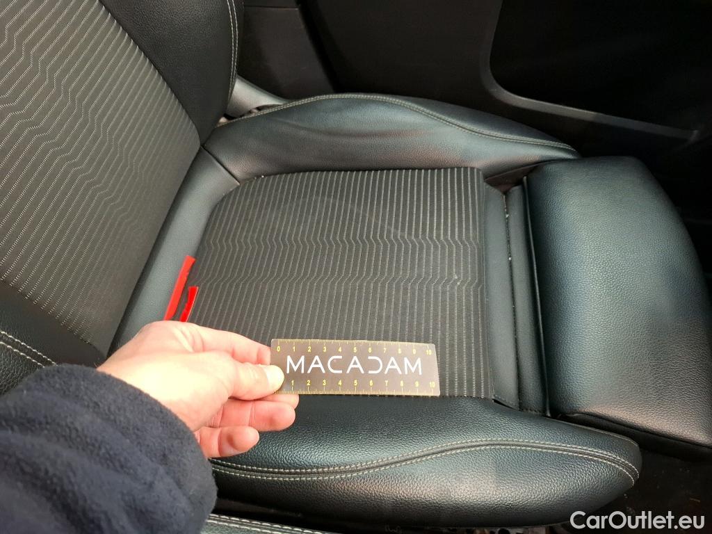  Mercedes  GLA MERCEDES-BENZ  / 2020 / 5P / SUV 1.3  250 e BUSINESS LINE DCT #80