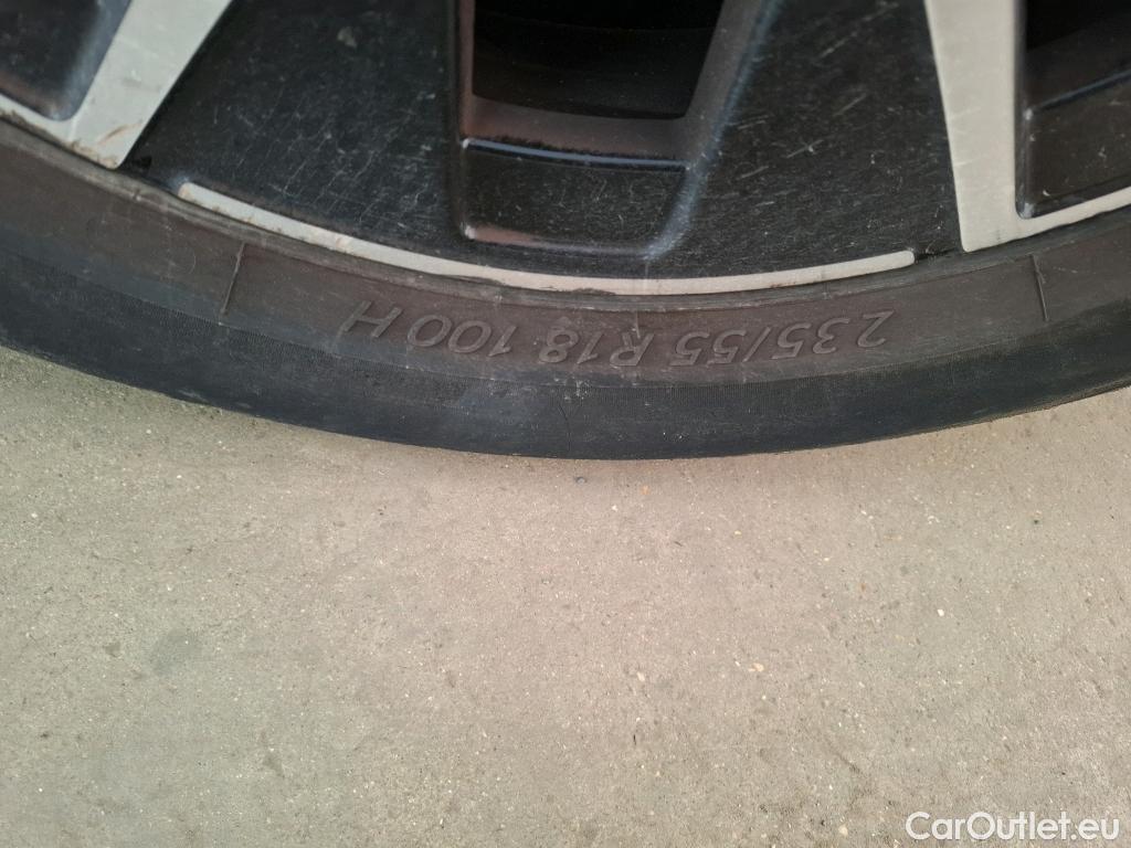  Mercedes  GLA MERCEDES-BENZ  / 2020 / 5P / SUV 1.3  250 e BUSINESS LINE DCT #36