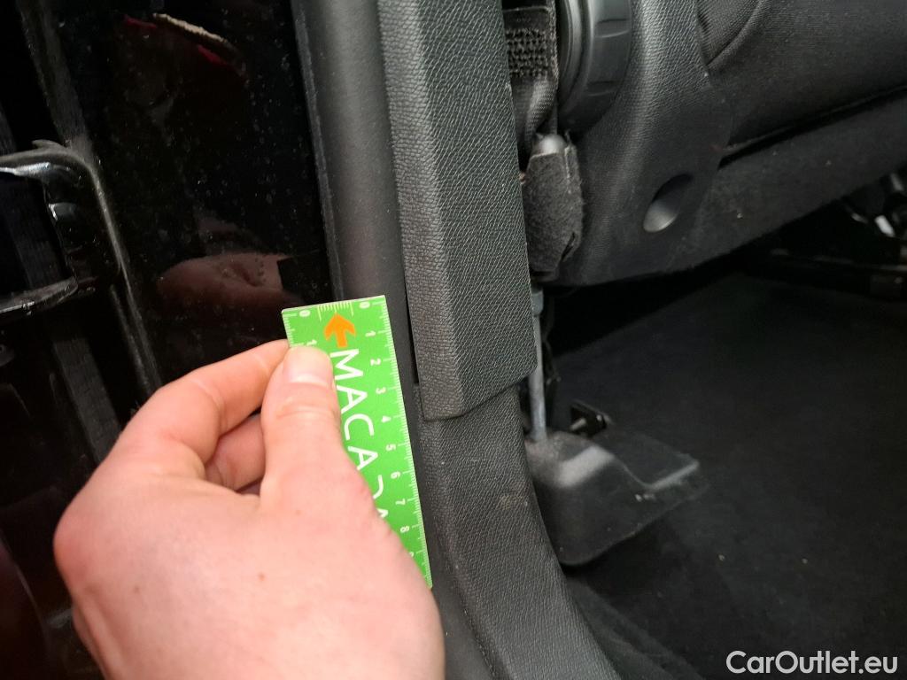  Peugeot  3008  II Active Pack 1.5 HDi 130CV BVA8 E6d #19