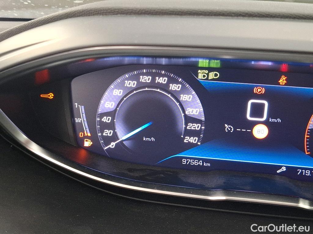  Peugeot  3008  II Allure Pack 1.2 PureTech 130CV BVM6 E6d #23