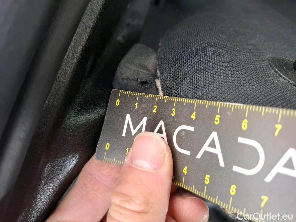  Mercedes  GLA MERCEDES-BENZ  / 2020 / 5P / SUV 1.3  250 e BUSINESS LINE DCT #85