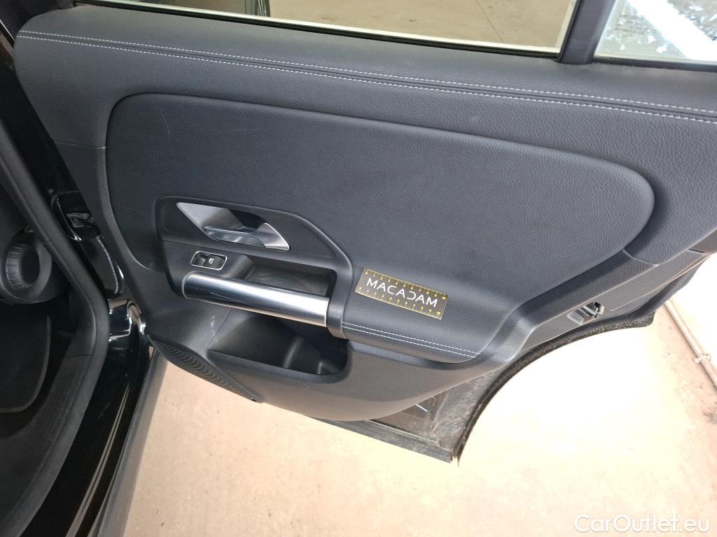  Mercedes  GLA MERCEDES-BENZ  / 2020 / 5P / SUV 1.3  250 e BUSINESS LINE DCT #62