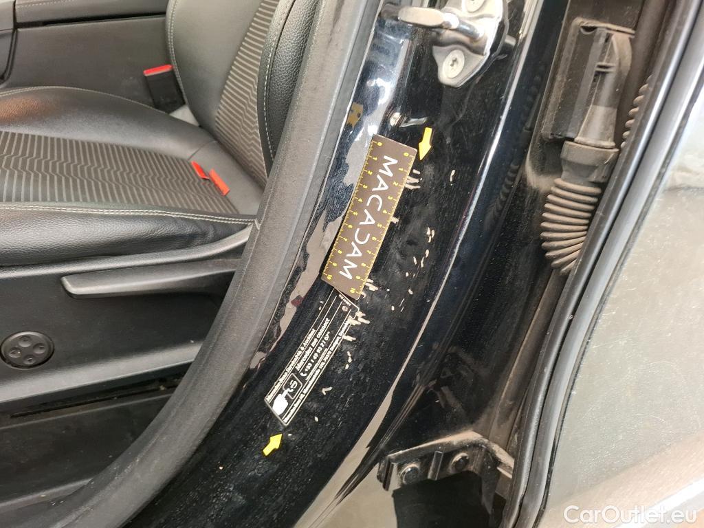  Mercedes  GLA MERCEDES-BENZ  / 2020 / 5P / SUV 1.3  250 e BUSINESS LINE DCT #17